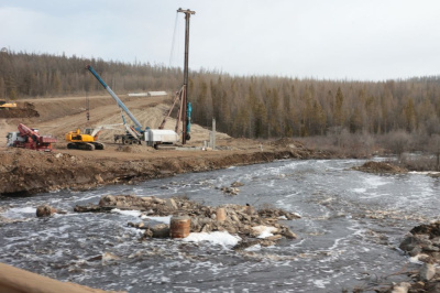 Мостовики ведут активную работу /    