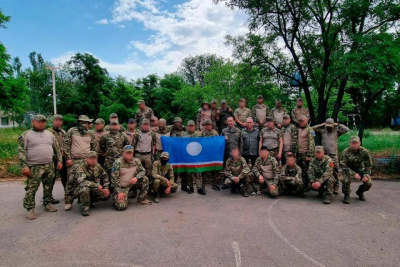 Айсен Николаев посетил военные части в зоне СВО, где служат якутяне / ЯСИА   
