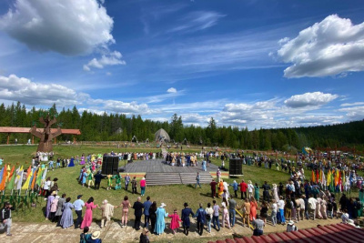 Жители алмазного края собрались на ысыахе в Мирном / ЯСИА Мирный Мирнинский Республика Саха (Якутия)