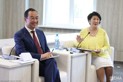 Айсен Николаев встретился с руководителями медучреждений Якутии / ЯСИА   