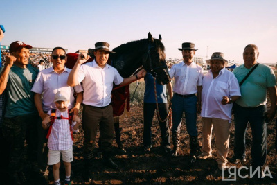 Конь из Амгинского района стал победителем скачек на призы главы Якутии / Анастасия Филиппова Якутск Якутск Республика Саха (Якутия)