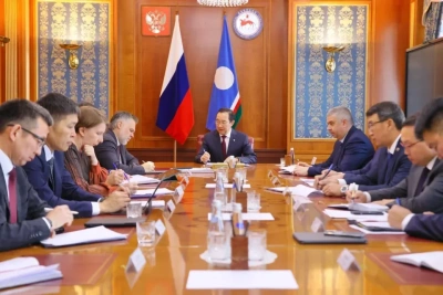 Айсен Николаев провёл совещание с руководством правительства и администрации Якутии / ЯСИА   