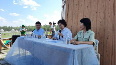 Круглый стол с участием министра образования и науки Якутии состоялся в Чурапче / ЯСИА   