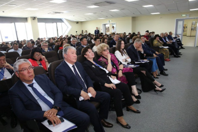 Первый вице-спикер Ил Тумэна участвует в международном Алтайском форуме / ЯСИА   