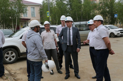Александр Басыров проверил ход строительства социальных объектов /    