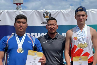 Два якутских легкоатлета завоевали семь медалей первенства России / Дьулустаан Сергеев   