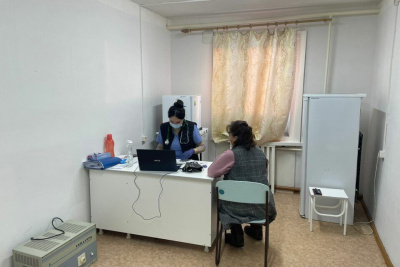 Более 1400 жителей труднодоступных сёл Алданского района приняли «Мобильные доктора» Якутии / ЯСИА   