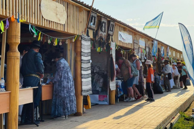 «Сделано в Якутии»: предприниматели со всей Якутии представили свои изделия на Ысыахе Олонхо / Мария Архипова Томтор Оймяконский Республика Саха (Якутия)