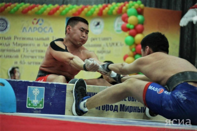 Изменены сроки проведения чемпионата Европы по мас-рестлингу в Баку / Дьулустаан Сергеев   