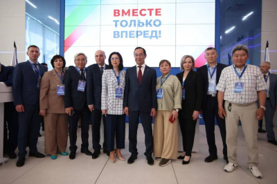 Главы алмазного края поддерживают решение Айсена Николаева /    