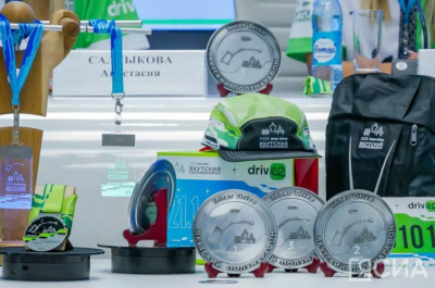 Организаторы Якутского полумарафона презентовали новые медали / Анастасия Филиппова Якутск Якутск Республика Саха (Якутия)