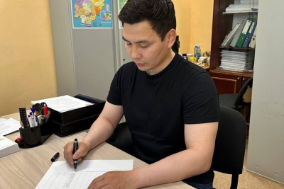 Виктор Лебедев подал документы для участия в выборах в парламент Якутии / ЯСИА   