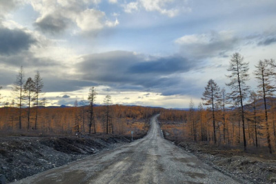 Дорожники отремонтировали 10 км автодороги «Оймякон» в Якутии / ЯСИА   Республика Саха (Якутия)