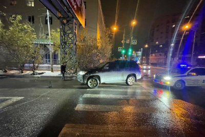 Пешехода госпитализировали после наезда внедорожника в Якутске / ЯСИА Якутск Якутск Республика Саха (Якутия)