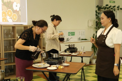 В Якутске проходят мастер-классы от финалистов регионального этапа конкурса «Мастер года» / ЯСИА Якутск Якутск Республика Саха (Якутия)