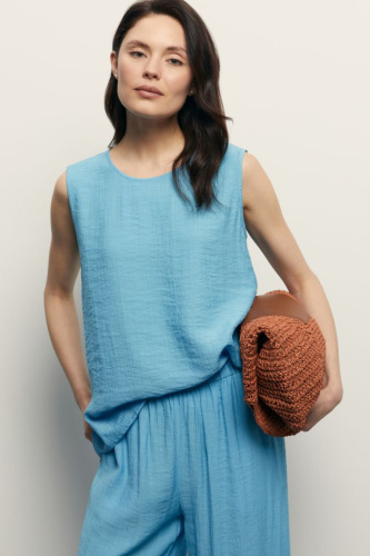 Блузка без рукавов свободного кроя