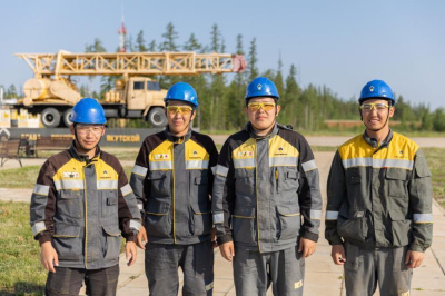 В «Таас-Юрях Нефтегазодобыче» лучшие наставники! /    