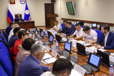 Айсен Николаев: «Дети Азии» станут самым масштабным спортивным событием страны в 2024 году» / ЯСИА Якутск Якутск Республика Саха (Якутия)