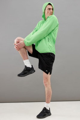 Ветровка с капюшоном из капсулы sport