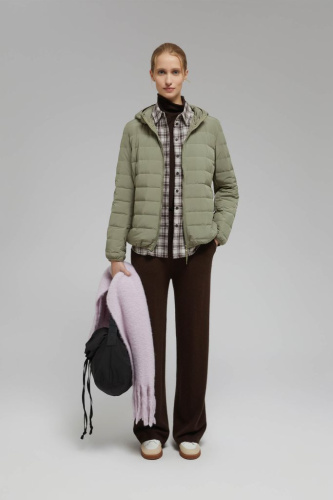 Стеганый пуховик с натуральным пухом