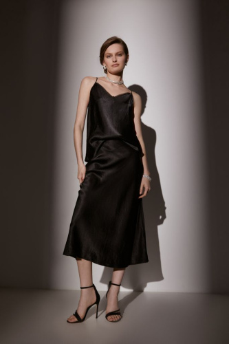 Атласная юбка миди