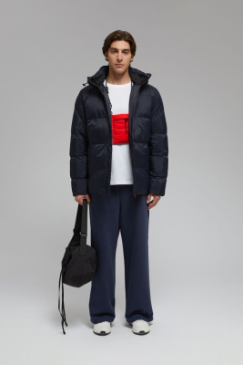 Стеганая куртка с капюшоном