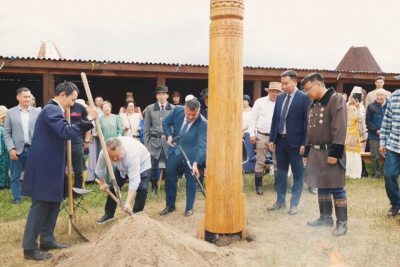 Памятное сэргэ установили в Якутии в честь 100-летия экономических служб республики / ЯСИА   Республика Саха (Якутия)