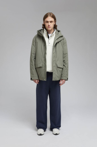 Утепленная куртка с капюшоном