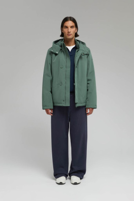 Утепленная куртка с капюшоном