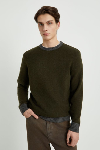 Джемпер полуприлегающего силуэта