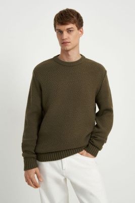 Джемпер с округлой горловиной прямого кроя