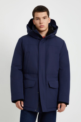 Пуховое полупальто с накладными карманами и капюшоном