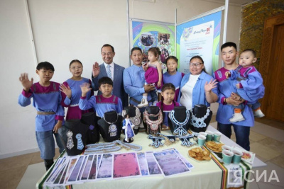 Лучшая многодетная семья Якутии раскрыла секреты семейного счастья / Нарыйа Пахомова   