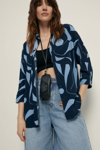 Блузка свободного силуэта с принтом
