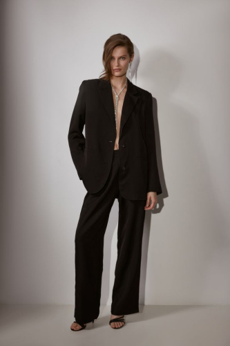 Брюки с защипами