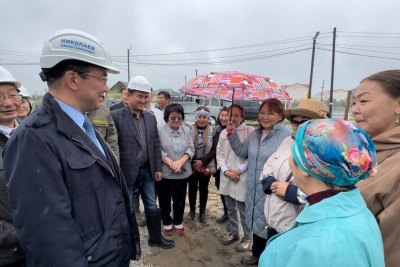 Глава Якутии поручил ускорить строительство этнокультурного центра «Эйгэ» в Жиганске / ЯСИА   