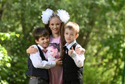 «Моя новая семья»: Люда, Ваня и Рома ищут родителей / ЯСИА   