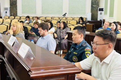 Организацию детского летнего отдыха обсудили на слушаниях Якутской городской Думы / ЯСИА   