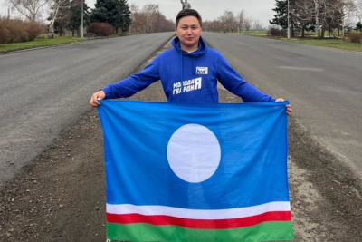 Молодогвардейцы Якутии посетили Мариуполь с гуманитарной миссией / ЯСИА   