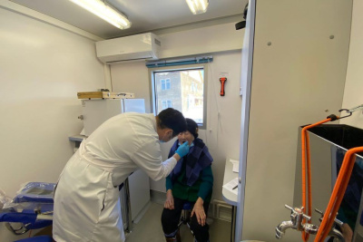 Более 900 человек осмотрели мобильные бригады врачей Томпонской ЦРБ / ЯСИА   