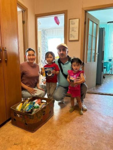 Актив армянского объединения помогает семьям Мирного /    