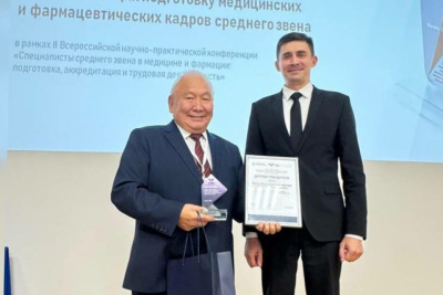 Якутский медколледж признан лучшим в России по трудоустройству выпускников / Саина Титова   