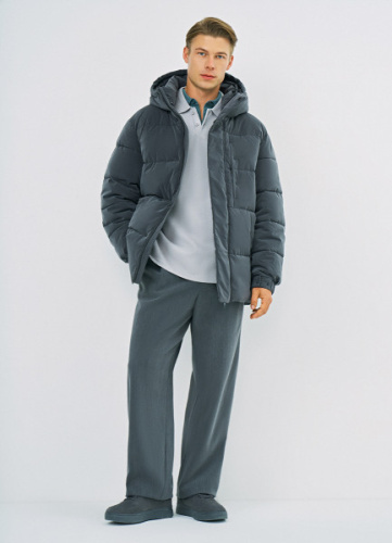 Утеплённая куртка с капюшоном из фактурной ткани, Серый