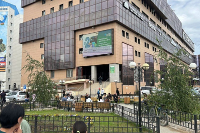 В Якутске сняли оцепление вокруг ТРК "Туймаада" / ЯСИА Якутск Якутск Республика Саха (Якутия)