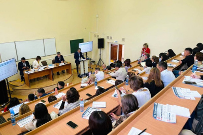 Инвестиции в людей: эксперты обсудили развитие кадрового потенциала на Дальнем Востоке / Мария Архипова   