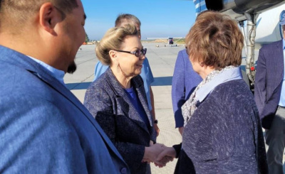 Галина Данчикова встретилась с семьёй Героя Социалистического Труда Валерия Кузьмина / ЯСИА   