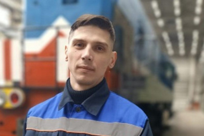 Слесарь компании «Железные дороги Якутии» рассказал о своей профессии / ЯСИА   
