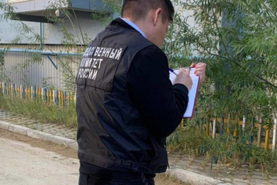 В Якутске у многоквартирного дома обнаружили тело девушки / Айсен Пахомов Якутск Якутск Республика Саха (Якутия)