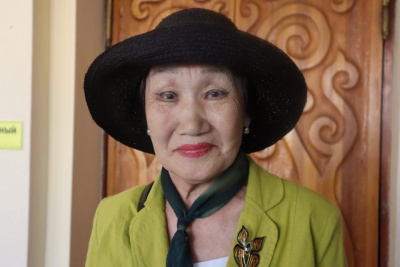 Работник культуры простилась с первым президентом Якутии / Нарыйа Пахомова   