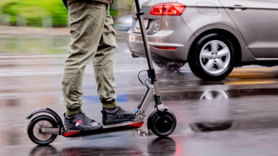 Что нужно знать о поездках на электросамокатах /    